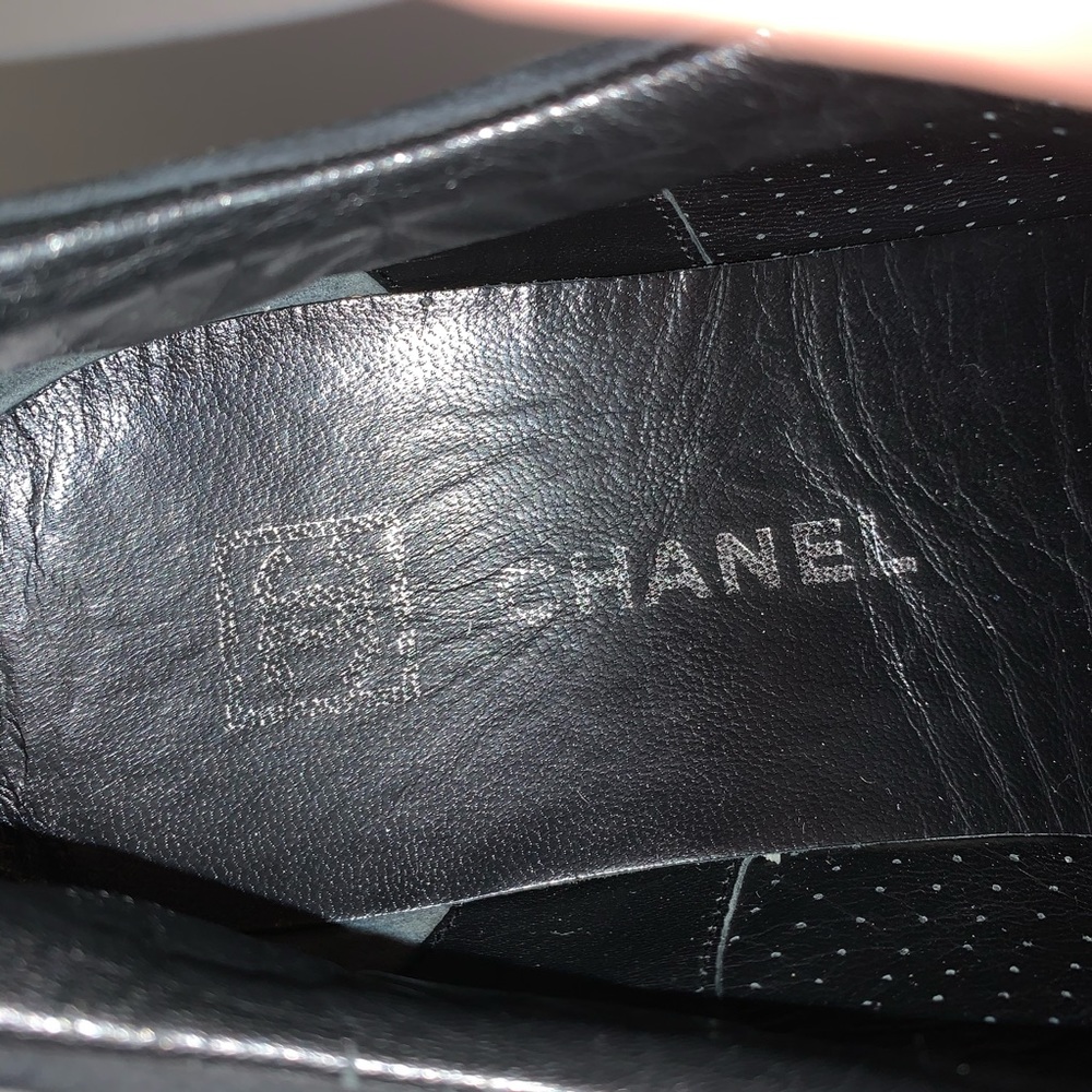 CHANEL SPORT size 40 black suede sneakers - Picture 2 of 12